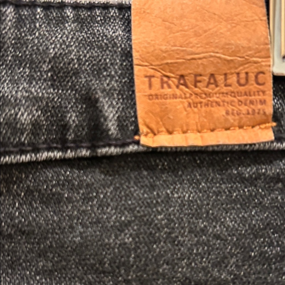 Zara Black Denim Mini Skirt - Picture 4 of 4